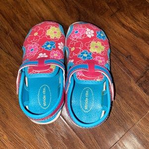 Stride rite water shoes